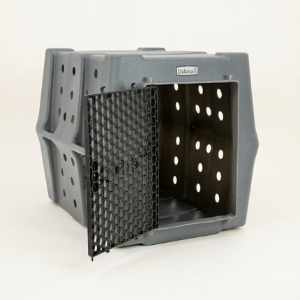 Dakota 283 CRaTE Intermediate door open on off-white